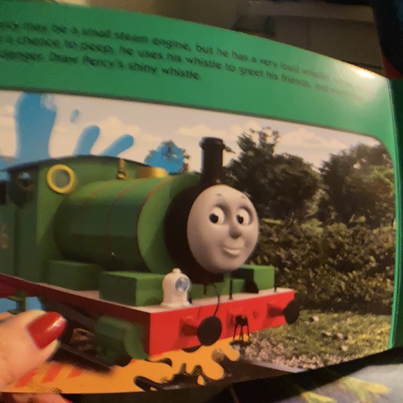 Thomas & Friends storybook with erasable magnetic pad & pen; 2021 - Picture 5 of 6